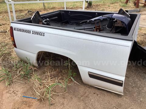 1999 to 2006 Chevrolet - Truck Bed
