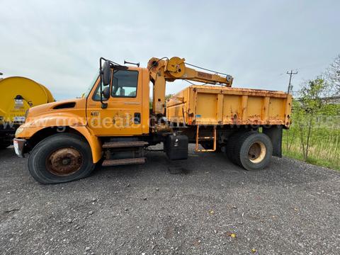 2004 International 4300 Catch Basin Truck