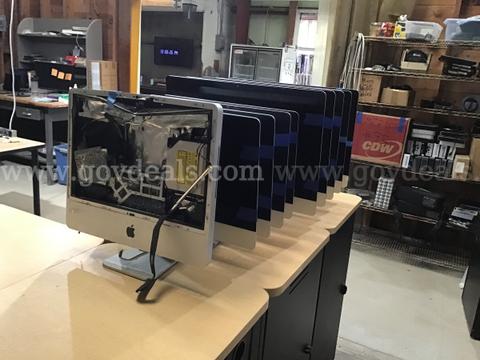 Lot 26 - 10 iMac All-In-One Desktop Computers - 175lbs
