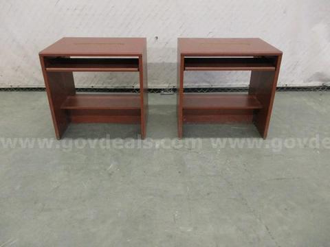2 Wooden Stands - B7