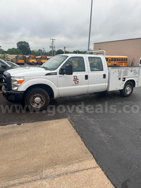 2014 Ford F-250 SD XL Crew Cab 2WD