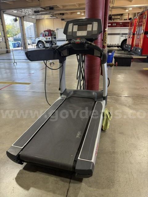 Life Fitness Treadmill