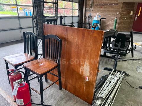 Wood Table with two chairs