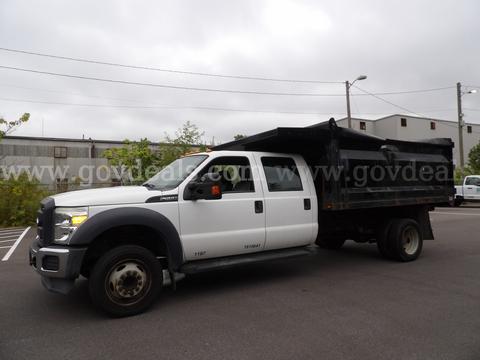 2016 Ford F-550 XL SD with Dump Bed (Low Miles)