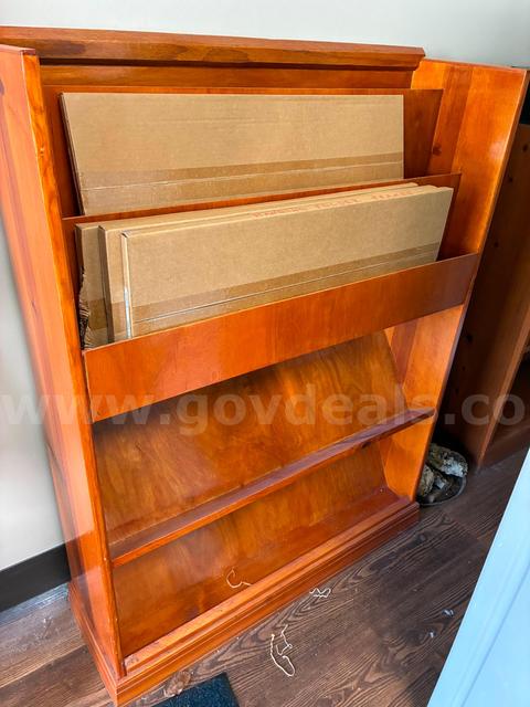 2 MAGAZINE RACKS