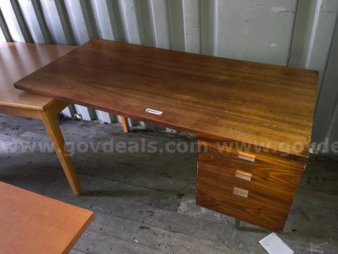 Modular Desk/ Workstation Components - Incomplete