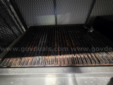 Charbroil Grill - Gas