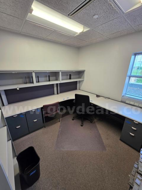 USED - SOLD AS IS - 1 Desk #3