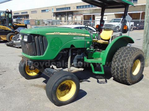 2005 John Deere 5325 Turf Tractor - Surplus Lot