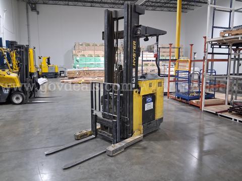 2005 Hyster N45XMR3 Narrow Aisle Single Reach Forklift -Inoperable