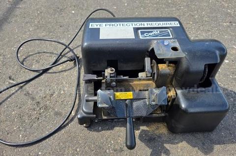 Key Cutter and Transmission Jack