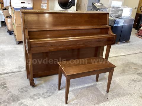 Yamaha Piano