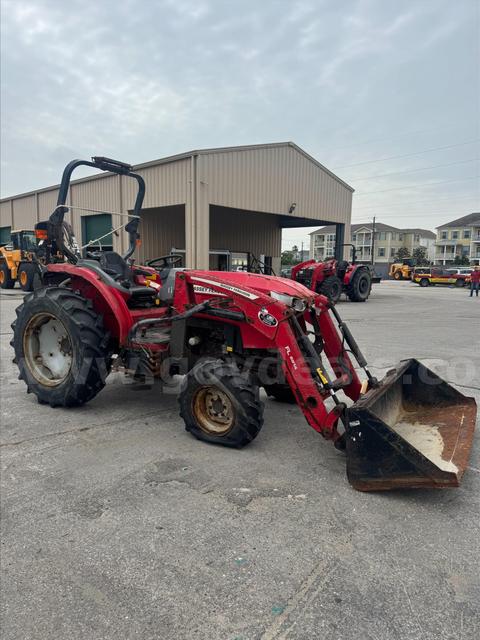 2021 MASSEY FERGUSON