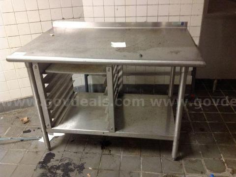 Marlo 48in by 30in Stainless steel prep table with sheet pan storage
