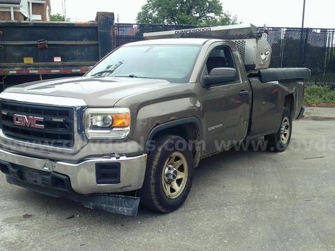 2015 GMC 2WD Pickup Truck