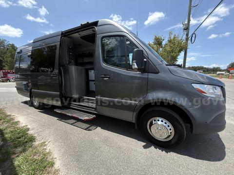 2021 Mercedes-Benz Sprinter Adaptable Mobile Kitchen Fleet w/Battery System