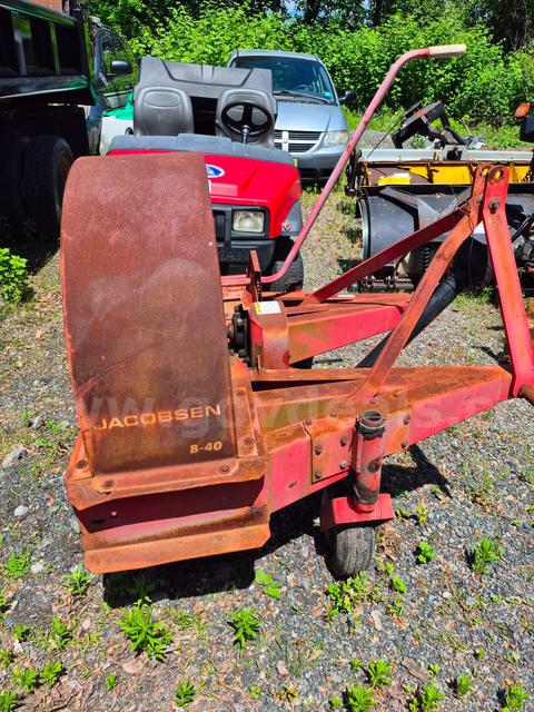 Jacobsen Textron B-40 blower attachment