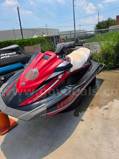 2016 YAMAHA WAVE RUNNER