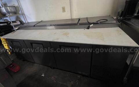 Pizza Preparation Table