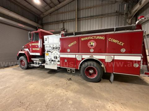 2000 Volvo VCL Fire Truck