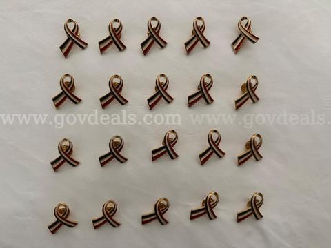 LOT OF 20 VINTAGE Patriotic Pins USA Flag Ribbon Pin Brand New/Never Used *WILL SHIP*