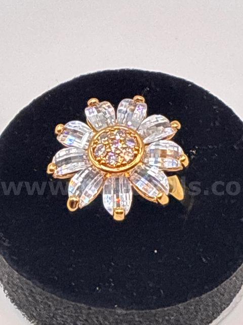 Size 6.5 Gorgeous CZ Daisy  Ring. 24K Real Gold Plated