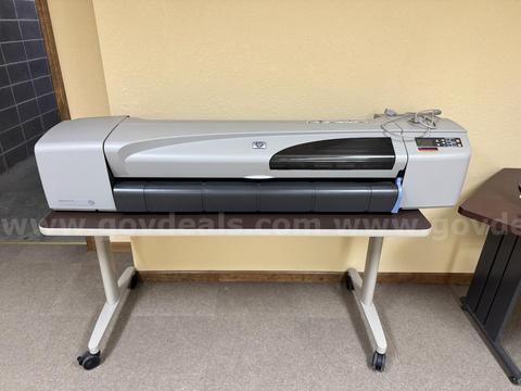 HP Designjet, 36" Color Plotter w/ cables and ink.