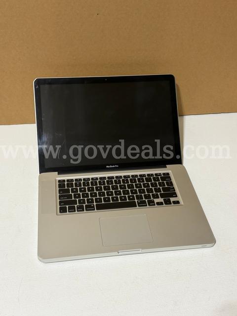(36) Apple MacBook Pro & MacBook Air