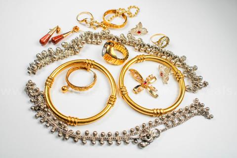Solid Gold & Costume Jewelry Lot