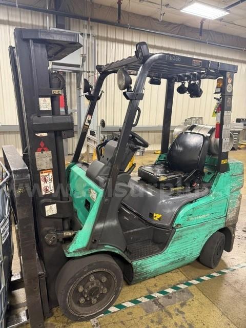 Mitsubishi FGC25N Forklift