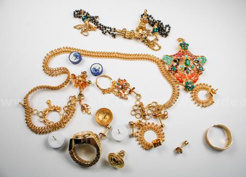 Solid Gold & Costume Jewelry Lot