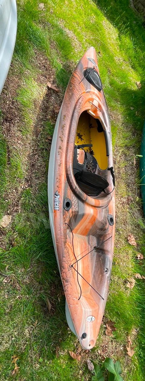 12' Orange and Brown Pelican
