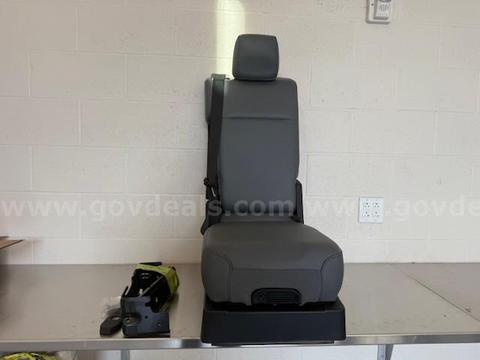 2024F450 Center Jump Seat