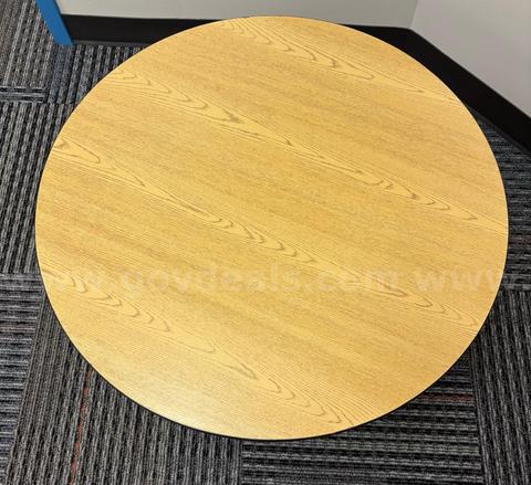 30 inch round tables