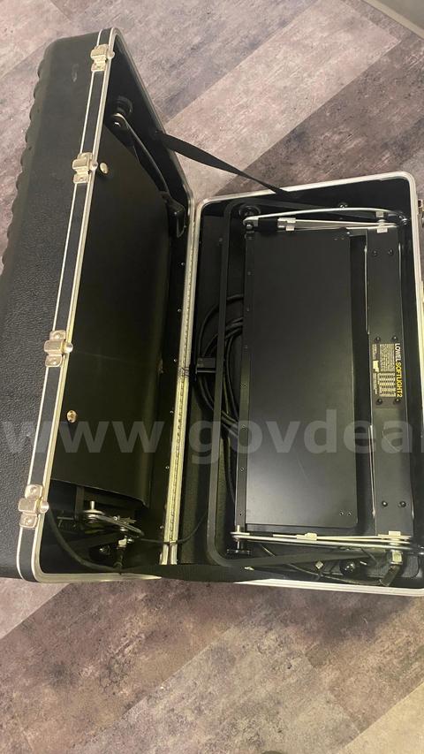 Lowel Softlight with Case