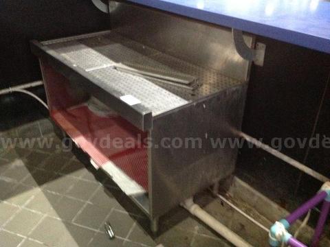 Glas-Tender Mdl DBCB-48-1D Glass drying area with bottom storage