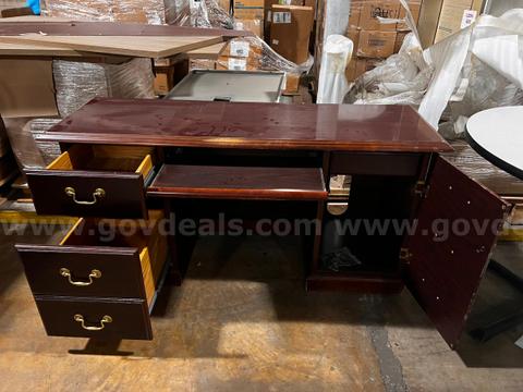 Desk with Matching Side Table