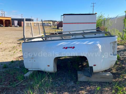 2019 Chevy Silverado 3500 8ft Truck box (Dually)