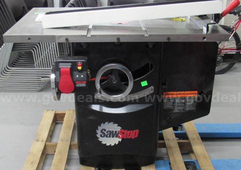 10" SawStop Table Saw U3425