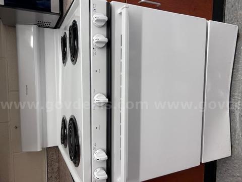 4-burner white Frigidaire electric stove