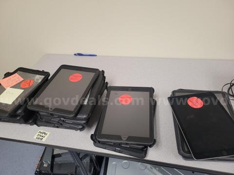 LOT OF 111 ITEMS INCLUDING IPAD,UPS,CONTROLLER,FIREWALL,EXTERNAL DRIVE,CARD READER,UPS BATTERY,CHROMEBOOK,WAP,DESKTOP