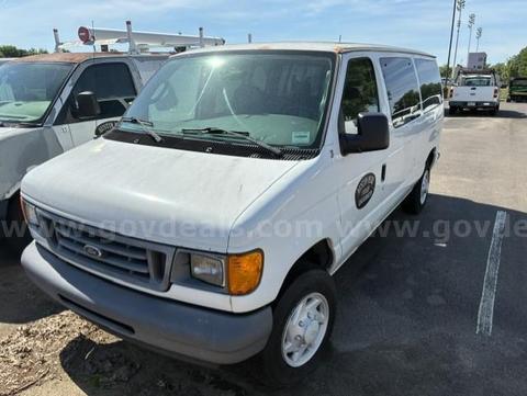 2007 ford e-150 van