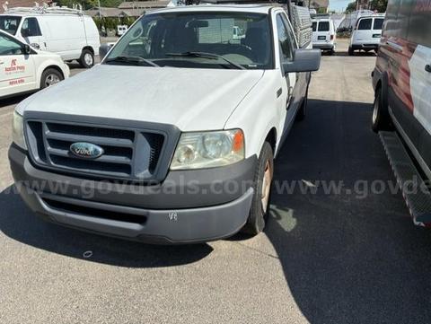 2008 FOR F150 WITH TOOL BOXES AND LADDER RACK