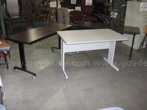 Tables/Desks