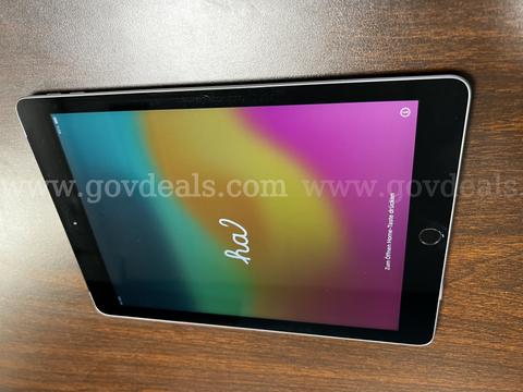 iPad (6th Generation) 32 GB