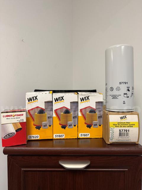 Oil Filters for Vehicles - Lot of 5