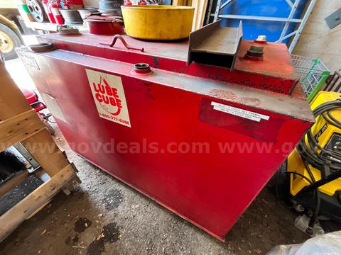 LUBE CUBE 250 gallon secondary containment above ground tank.