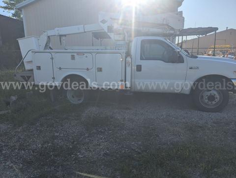 2001 Ford F-550