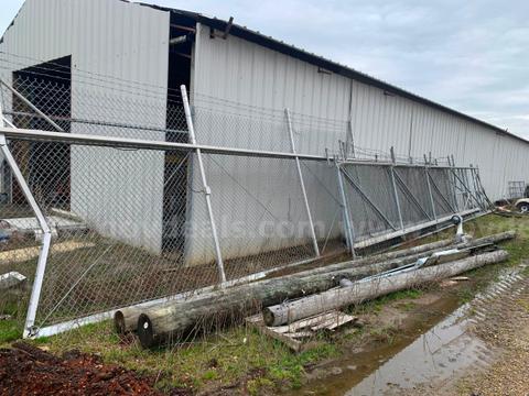 Slide gates chain link