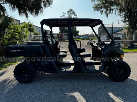 2023 Can-Am Defender Max HD7